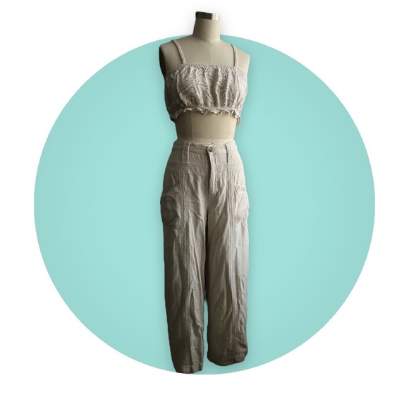 American Eagle Outfitters Tops - American Eagle Beige Hem Crop Top & Bottom Set